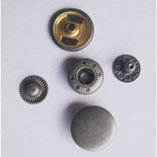 供應(yīng)鈕扣，金屬四合扣，633四合扣金屬彩色四合扣扣子